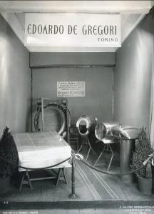 Fiera di Milano - Salone internazionale aeronautico 1937 - Settore accessori, strumenti e materie prime lavorate e semilavorate - Stand della ditta Edoardo De Gregori
