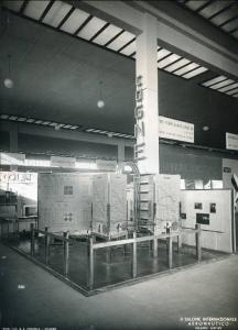 Fiera di Milano - Salone internazionale aeronautico 1937 - Settore accessori, strumenti e materie prime lavorate e semilavorate - Stand della Cogne