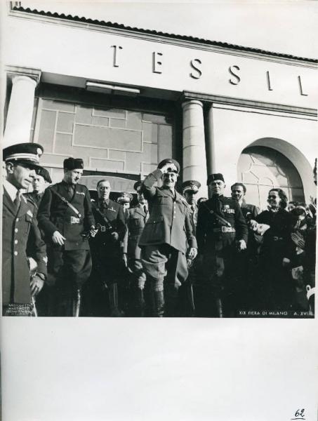 Fiera di Milano - Campionaria 1938 - Visita del generale Rodolfo Graziani