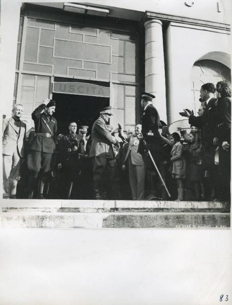 Fiera di Milano - Campionaria 1938 - Visita del generale Rodolfo Graziani