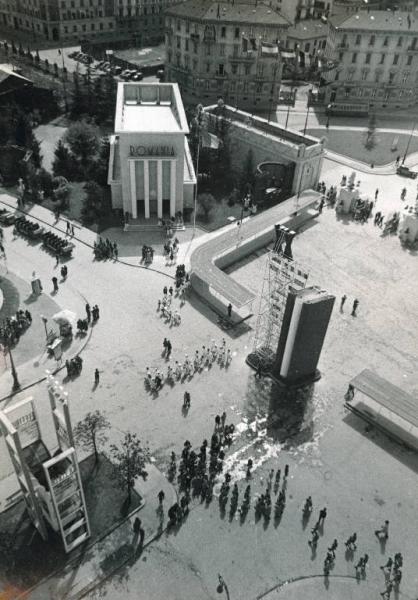 Fiera di Milano - Campionaria 1939 - Area dell'entrata di piazza Giulio Cesare e viale delle nazioni - Veduta dall'alto