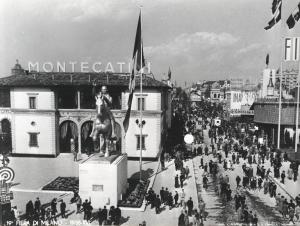 Fiera di Milano - Campionaria 1938 - Piazza Italia e viale dell'industria
