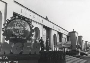 Fiera di Milano - Campionaria 1939 - Padiglione dei tessili e dell'abbigliamento - Esterno