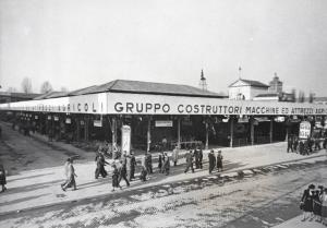 Fiera di Milano - Campionaria 1939 - Tettoia delle macchine ed attrezzi agricoli