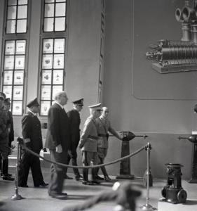 Fiera di Milano - Campionaria 1942 - Visita del Re Vittorio Emanuele III