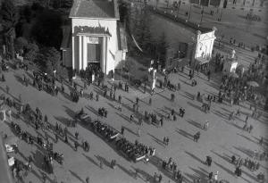 Fiera di Milano - Campionaria 1940 - Area interna all'entrata di piazza Giulio Cesare - Veduta dall'alto