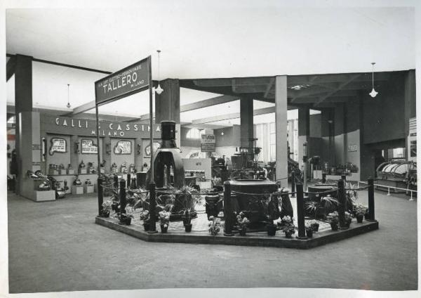 Fiera di Milano - Campionaria 1941 - Padiglione della Mostra della chimica - Sala interna