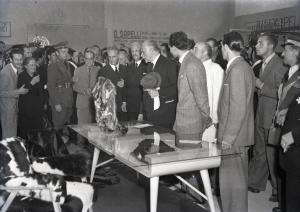 Fiera di Milano - Campionaria 1946 - Visita del presidente della Repubblica Enrico De Nicola in occasione della inaugurazione