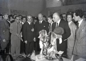 Fiera di Milano - Campionaria 1946 - Visita del presidente della Repubblica Enrico De Nicola in occasione della inaugurazione