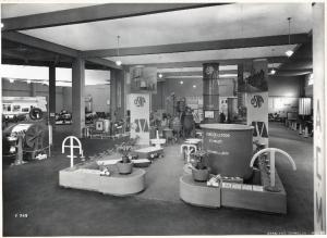 Fiera di Milano - Campionaria 1940 - Padiglione della chimica - Sala interna