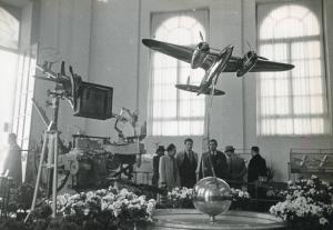 Fiera di Milano - Campionaria 1940 - Padiglione della Breda - Sala interna