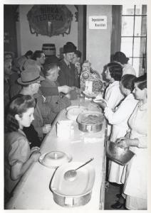 Fiera di Milano - Campionaria 1941 - Padiglione degli alimentari - Chiosco di degustazione