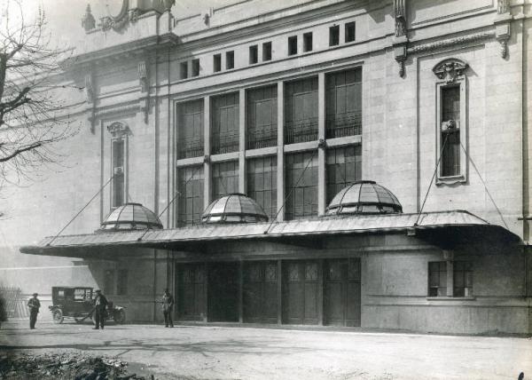 Fiera di Milano - Campionaria 1927 - Palazzo dello sport - Entrata