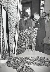 Fiera di Milano - Campionaria 1942 - Visita dell'ambasciatore del Giappone Zembei Horikiri