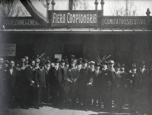 Fiera di Milano - Campionaria 1920 - Visita del conte di Torino Vittorio Emanuele di Savoia e dell'onorevole Mario Cermenati