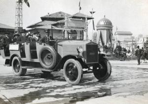 Fiera di Milano - Campionaria 1927 - Autoveicolo Stigler per il servizio di trasporto interno