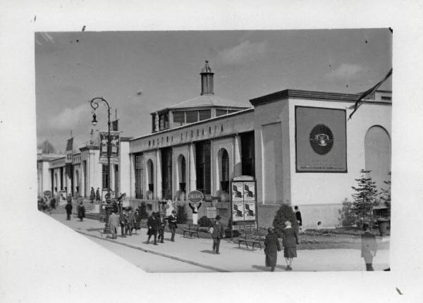 Fiera di Milano - Campionaria 1929 - Padiglione della Mostra libraria - Esterno
