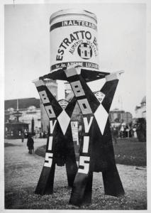 Fiera di Milano - Campionaria 1930 - Installazione pubblicitaria dell'estratto alimentare Bovis della Soc. An. ditta Luciani