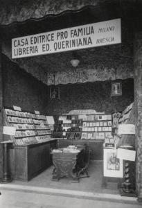 Fiera di Milano - Campionaria 1930 - Padiglione della Mostra libraria - Stand