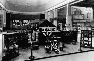 Fiera di Milano - Campionaria 1932 - Padiglione dell'elettrotecnica - Sala interna