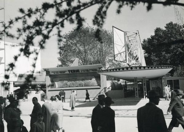 Fiera di Milano - Campionaria 1950 - Padiglione della Terni - Veduta esterna