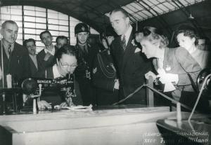 Fiera di Milano - Campionaria 1949 - Visita dell'ambasciatore degli Stati Uniti James C. Dunn