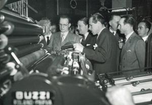 Fiera di Milano - Campionaria 1949 - Visita del presidente del consiglio Alcide De Gasperi