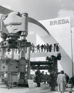 Fiera di Milano - Campionaria 1951 - Padiglione e area espositiva all'aperto della Breda