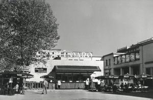 Fiera di Milano - Campionaria 1951 - Chiosco di degustazione e vendita della Recoaro