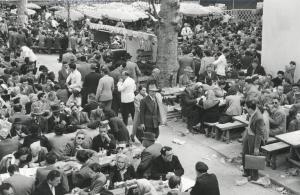 Fiera di Milano - Campionaria 1951 - Area di ristoro all'aperto