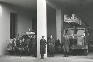 Fiera di Milano - Campionaria 1951 - vigili del fuoco