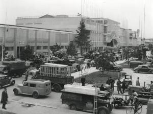 Fiera di Milano - Campionaria 1951 - Trasporto di merci