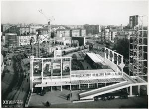 Fiera di Milano - Campionaria 1949 - Area espositiva delle costruzioni meccaniche (largo VIII) e entrata di piazza Giulio Cesare - Veduta dall'alto