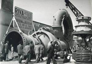 Fiera di Milano - Campionaria 1949 - Area espositiva delle costruzioni meccaniche (largo VIII) - Turbina della Riva