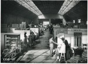 Fiera di Milano - Campionaria 1949 - Padiglione dell'elettrotecnica e elettrodomestici - Sala dell'elettrotecnica