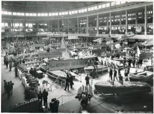 Fiera di Milano - Campionaria 1949 - Salone della motonautica, aeronautica, auto, moto, ciclo e accessori nel palazzo dello sport