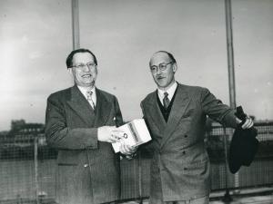 Fiera di Milano - Campionaria 1950 - Visita del presidente del consiglio Alcide De Gasperi