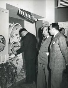 Fiera di Milano - Campionaria 1950 - Visita del ministro delle poste e telecomunicazioni Giuseppe Spataro