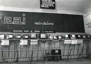 Fiera di Milano - Campionaria 1950 - Esperimenti di televisione a colori - Apparecchiature