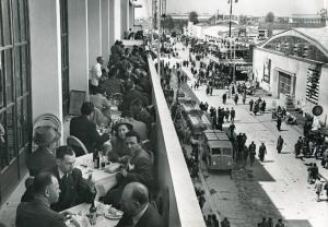 Fiera di Milano - Campionaria 1950 - Viale del lavoro