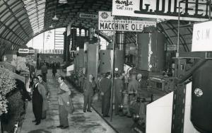 Fiera di Milano - Campionaria 1951 - Padiglione delle macchine per l'industria olearia - Interno