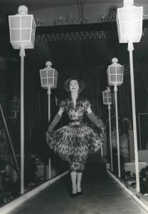 Fiera di Milano - Campionaria 1951 - Palazzo delle nazioni - Sfilata di alta moda