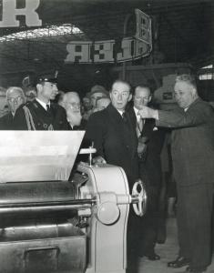 Fiera di Milano - Campionaria 1951 - Visita del ministro della Confederazione elvetica Enrico Celio
