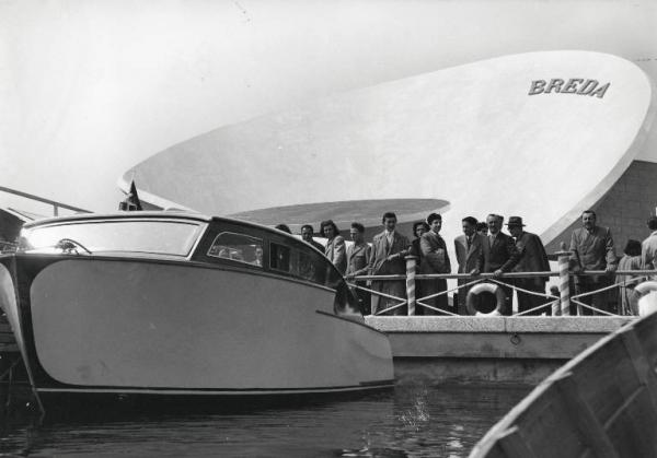 Fiera di Milano - Campionaria 1952 - Darsena per il Salone della nautica nel piazzale Milano