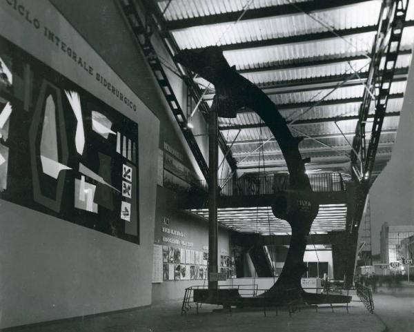 Fiera di Milano - Campionaria 1953 - Padiglione della Sidercomit (Siderurgica Commerciale Italiana S.p.A ) - Veduta esterna