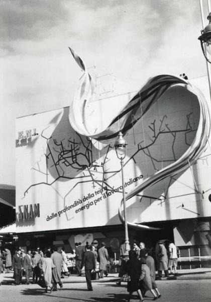 Fiera di Milano - Campionaria 1954 - Padiglione dell'ENI (Ente nazionale idrocarburi) - Veduta esterna