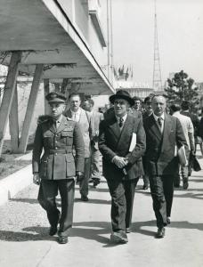 Fiera di Milano - Campionaria 1952 - Visita dei rappresentanti dei paesi aderenti alla NATO