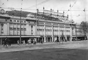 Fiera di Milano - Campionaria 1952 - Palazzo dello sport - Veduta esterna