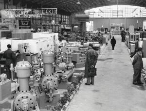 Fiera di Milano - Campionaria 1952 - Padiglione dei frigoriferi e delle macchine per l'industria del freddo - Interno