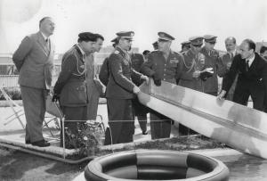 Fiera di Milano - Campionaria 1953 - Visita del generale Giuseppe Pizzorno, capo di Stato maggiore delle forze armate